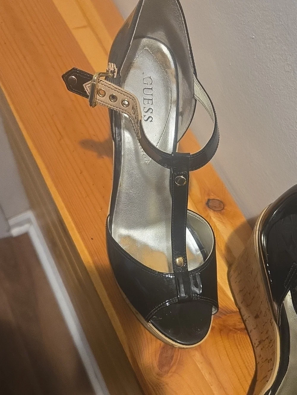 Guess Women's Black T-Strap Cork Wedge Sandals Size 9